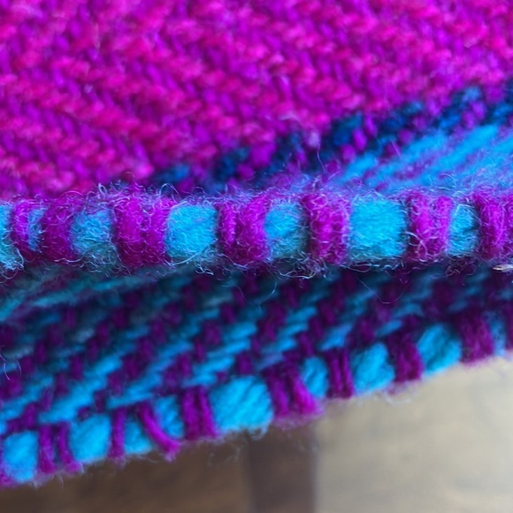 100% Wool Unisex Zapotec Mexican Poncho, One Size - Picture 10 of 16